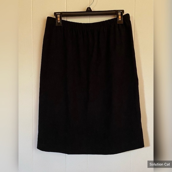 VTG beige and black skirt suit. Size 12. By DJ Summers - Picture 2 of 2